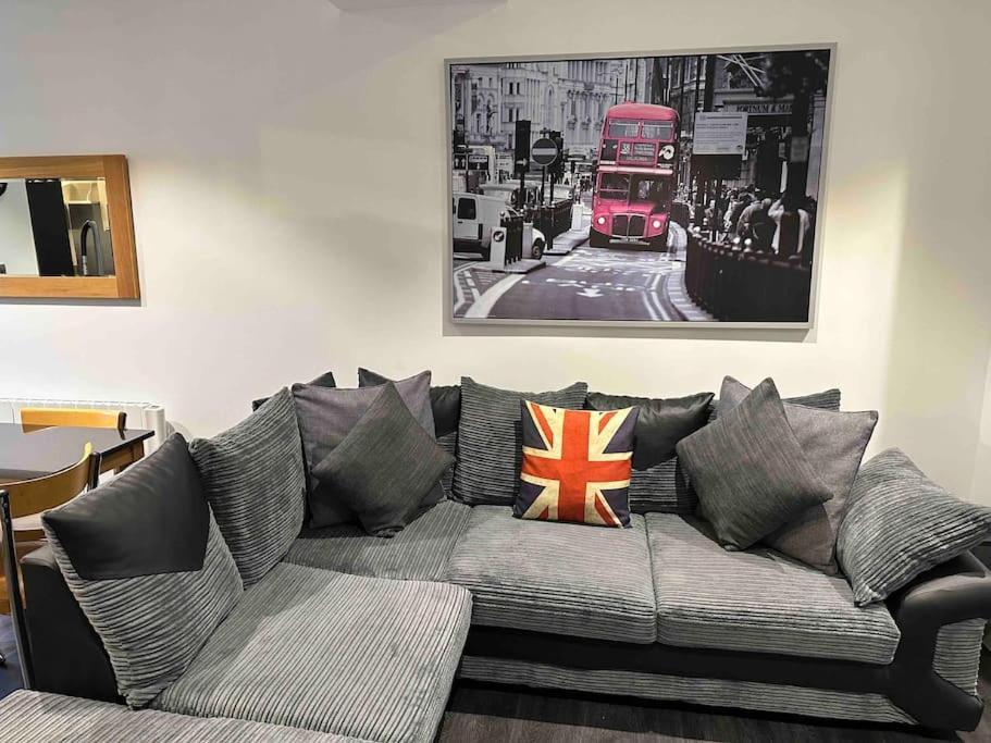 Апартаменты Stunning Flat With Parking Free Near Sutton Station Cheam Экстерьер фото