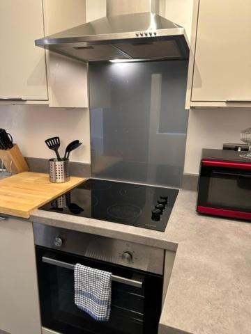 Апартаменты Stunning Flat With Parking Free Near Sutton Station Cheam Экстерьер фото