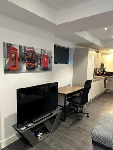 Апартаменты Stunning Flat With Parking Free Near Sutton Station Cheam Экстерьер фото